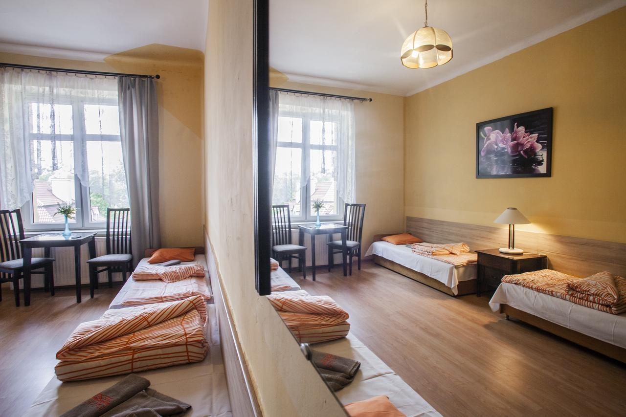 Momotown Privates Bed & Breakfast คราคูฟ ภายนอก รูปภาพ