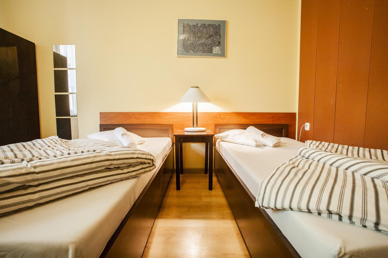 Momotown Privates Bed & Breakfast คราคูฟ ภายนอก รูปภาพ